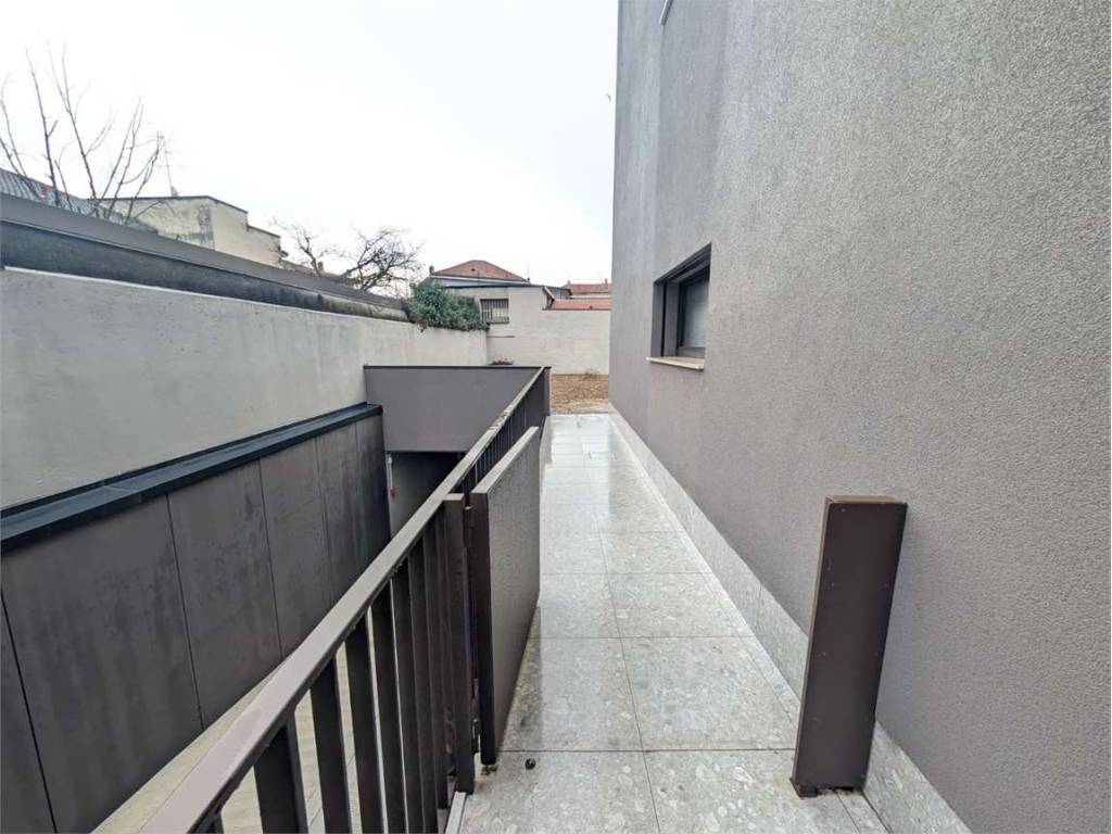 Appartamento a Arcore in via Alessandro Manzoni, 5 - Foto 2