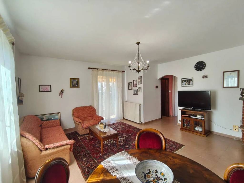Villa a Tuoro sul trasimeno in Via Giuseppe Mazzini No Number - Foto 4