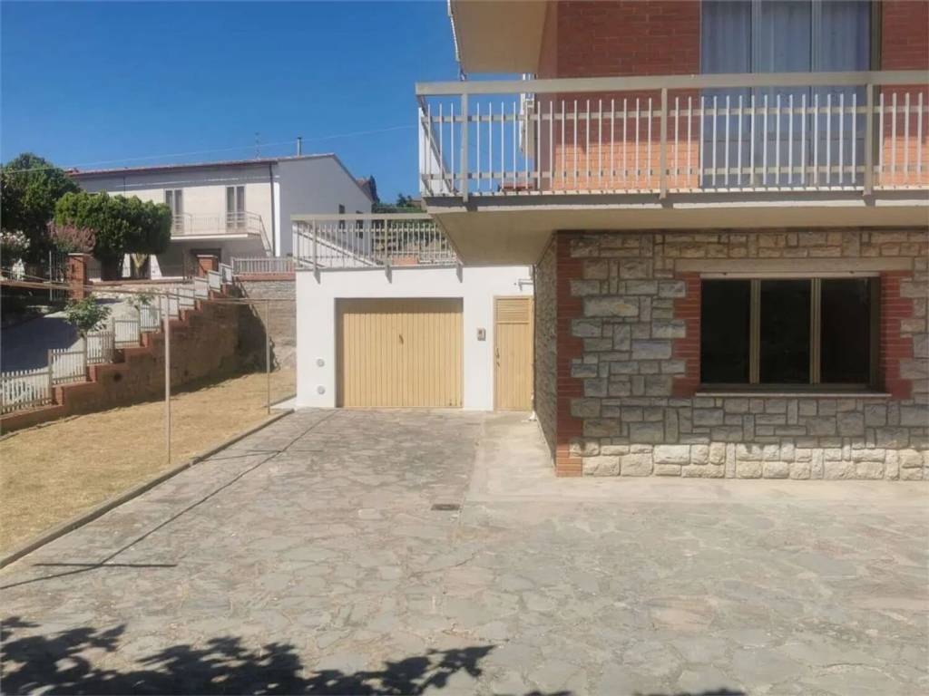 Villa a Passignano sul trasimeno in Via Enrico Fermi, 19 - Foto 4