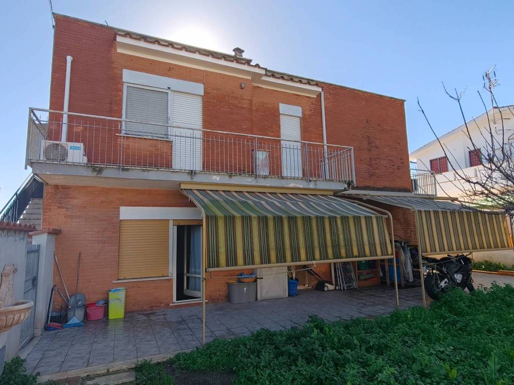 Appartamento a Ardea in Via del Pettirosso, 82 - Foto 2