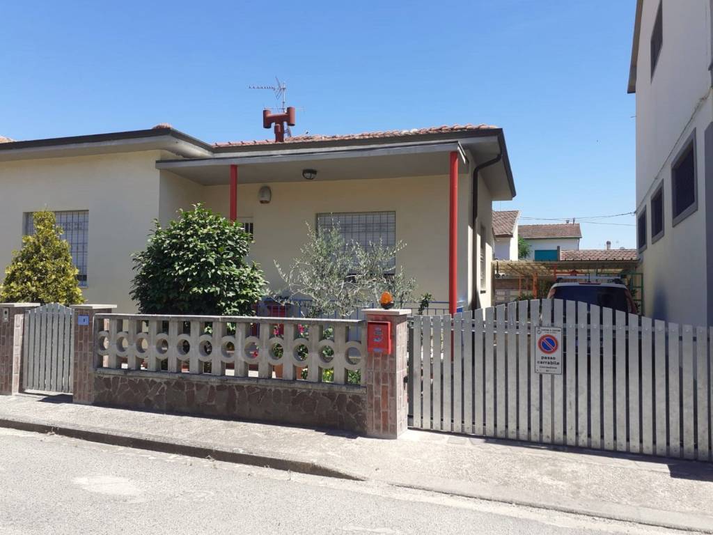 Villa a Cascina in Via Salvatore Quasimodo, 20 - Foto 3
