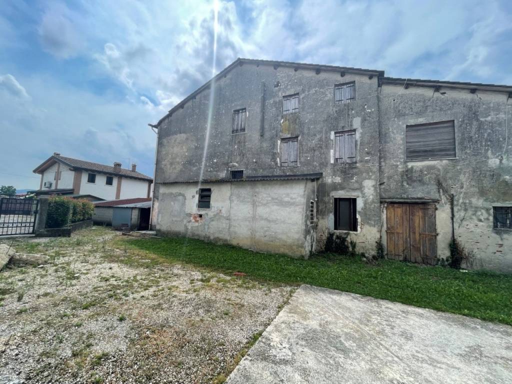 Villetta a schiera a Vicenza in Strada di Settecà - Foto 3