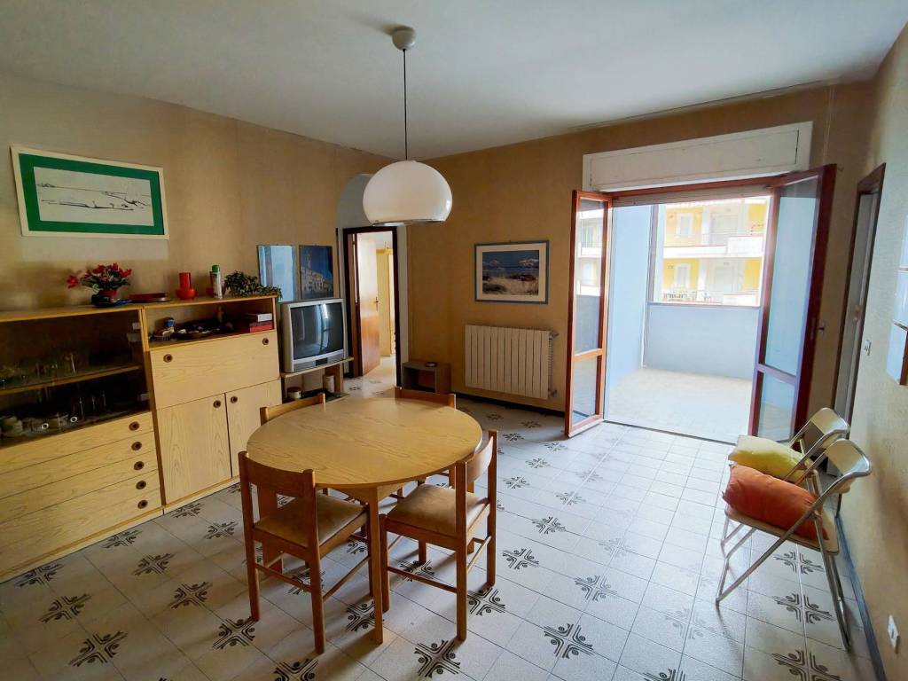 Appartamento a Alba adriatica in Via Pompeo, 11 - Foto 3