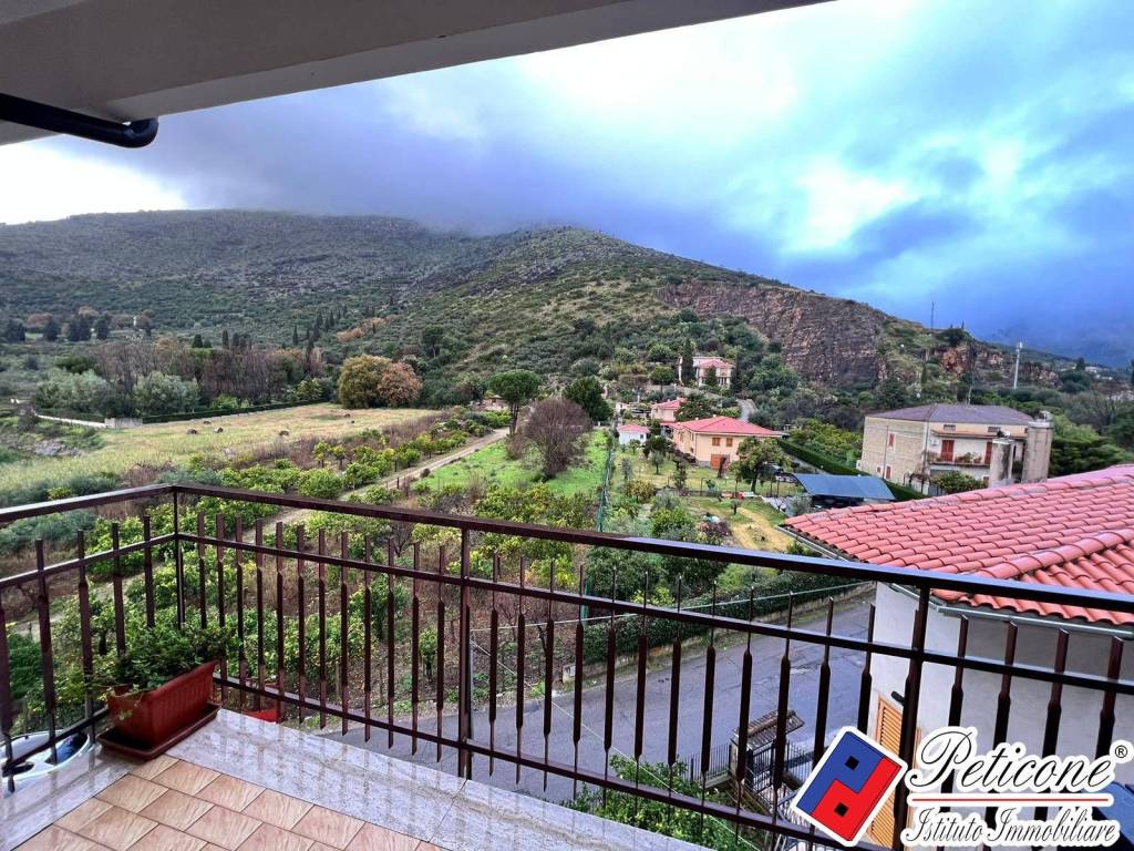 Appartamento a Fondi in VIA FEUDO - Foto 2