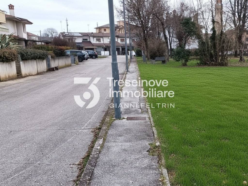 Terreno a Paese in Via Aldo Moro - Foto 4
