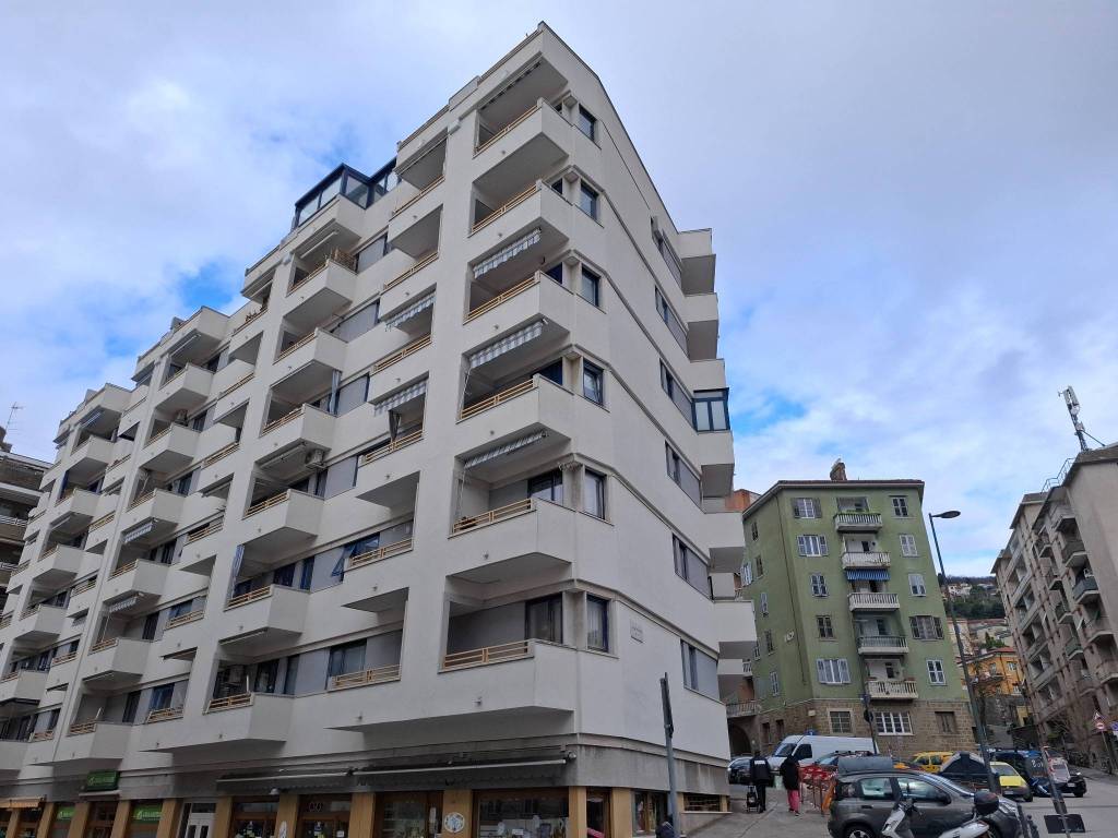 Appartamento a Trieste in Via dei Giacinti, 36 - Foto 2