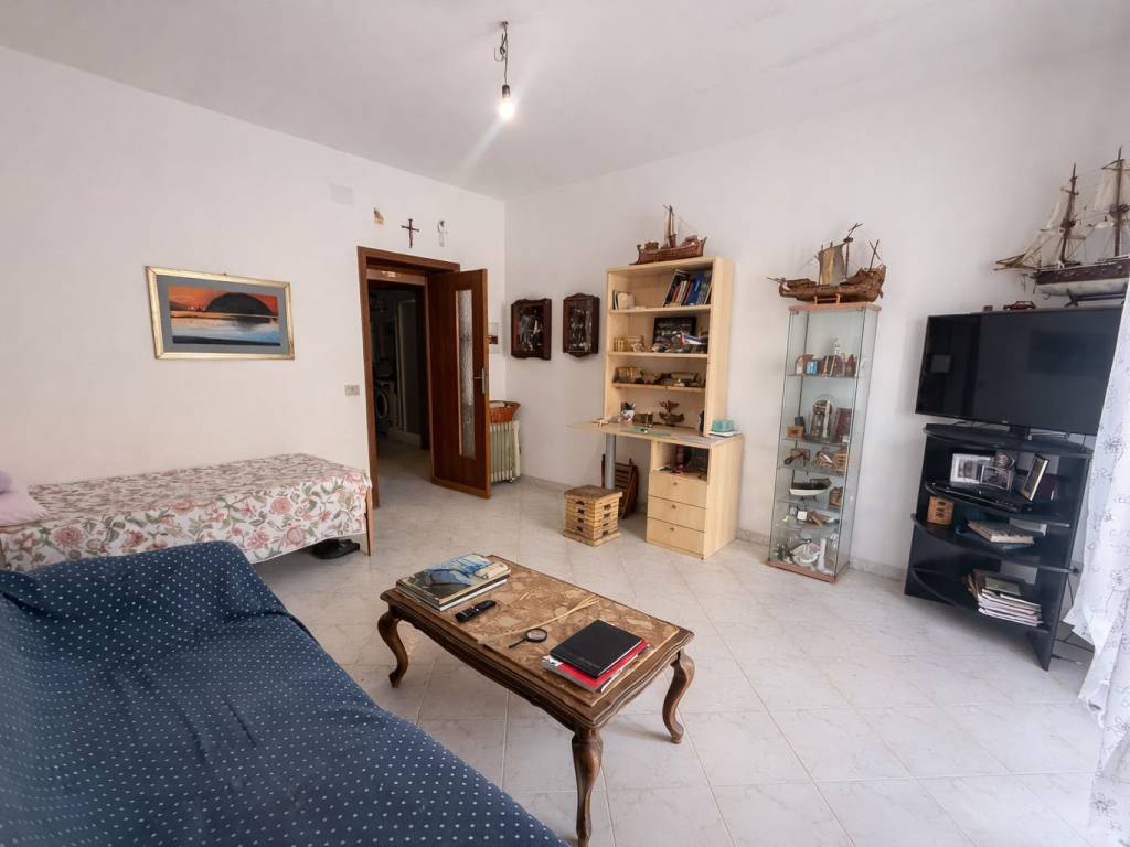 Appartamento a Alghero in Via Pierino Enrico, 15 - Foto 2