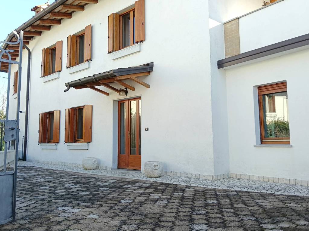 Villa a Udine in Via Veneto, 104 - Foto 2