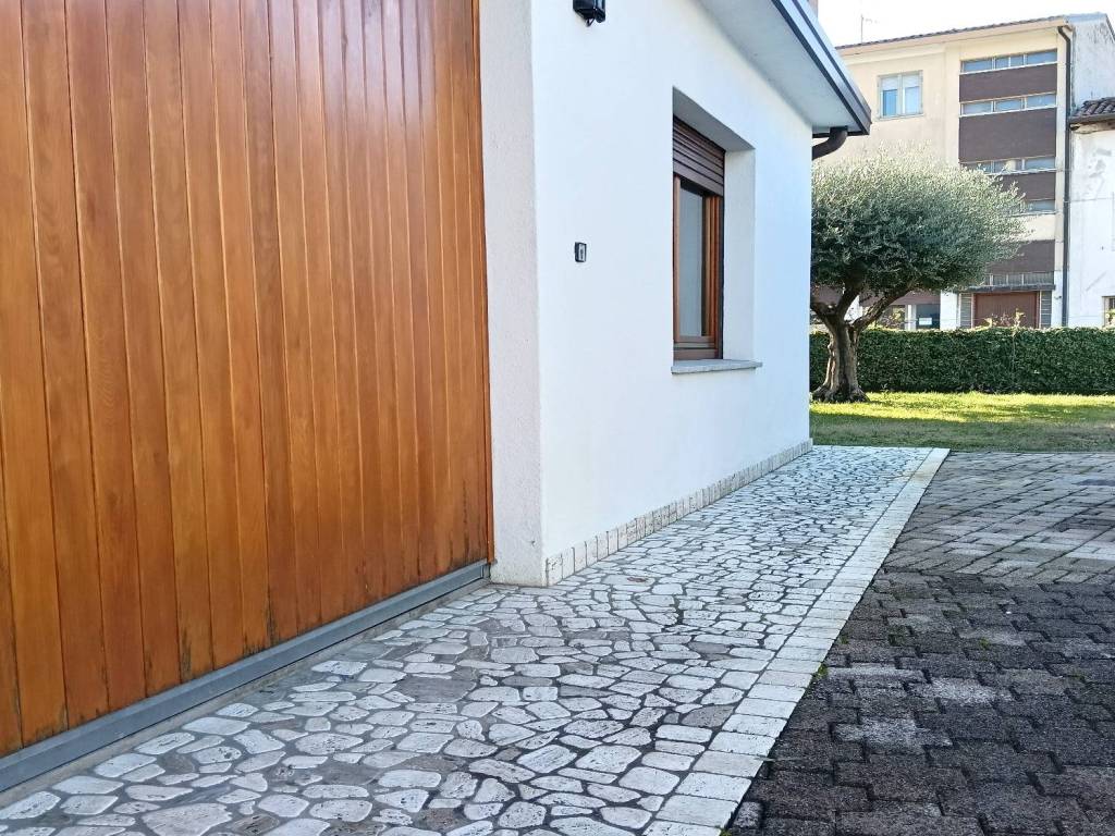 Villa a Udine in Via Veneto, 104 - Foto 4