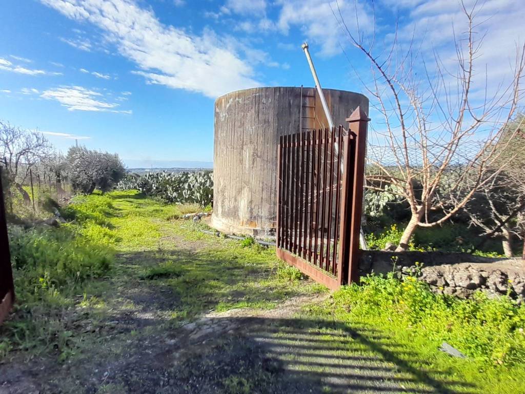 Terreno a Belpasso in Strada Comunale Mulini - Foto 3