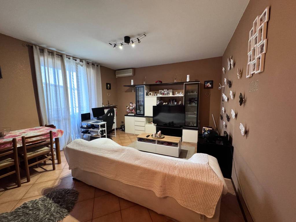 Appartamento a Malagnino in Via Torchio del Lino - Foto 2