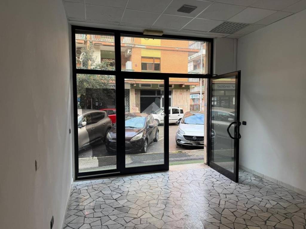 Immobile a Pomezia in Via Alfonso Lamarmora, 40 - Foto 4
