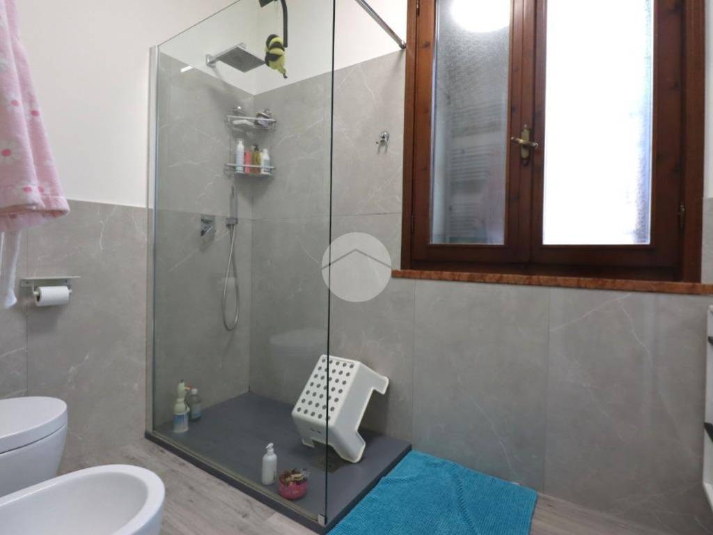 Casa indipendente a Castelbelforte in VICOLO TORRE - Foto 5