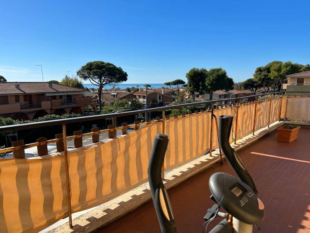 Appartamento a Ladispoli in Via Saturno - Foto 5