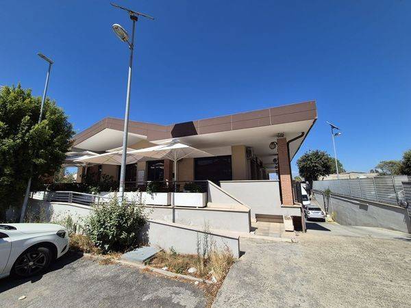 Box / garage a Fiumicino in Via Trincea delle Frasche - Foto 3