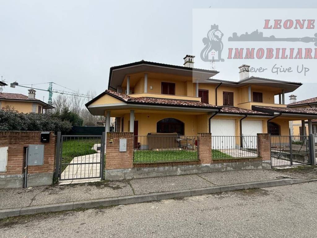Villa a Roncaro in via cassarà - Foto 2