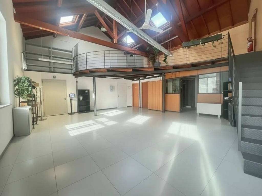 Loft / open space a Gallarate in Via Francesco Restelli, 1 - Foto 4