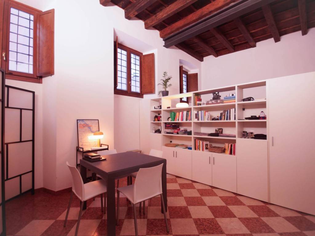 Appartamento a Verona in Corso Camillo Benso di Cavour, 52 - Foto 2