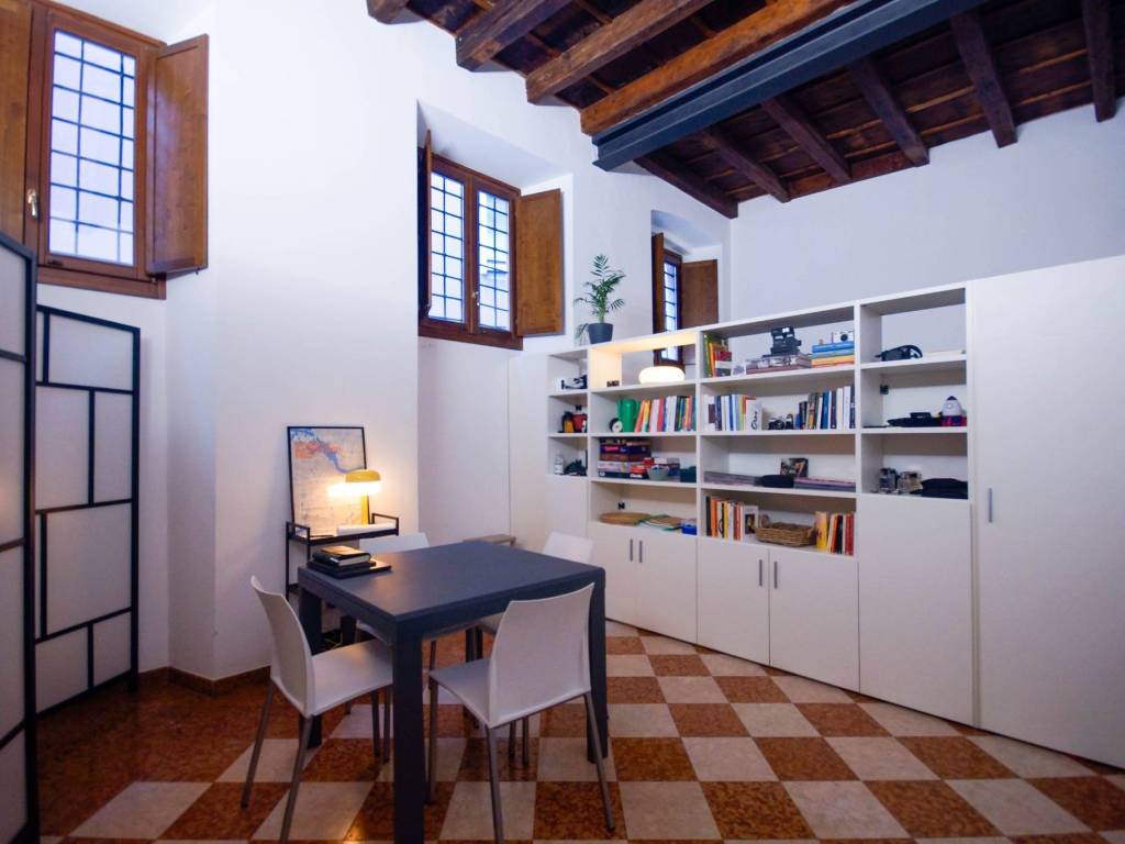 Appartamento a Verona in Corso Camillo Benso di Cavour, 52 - Foto 3
