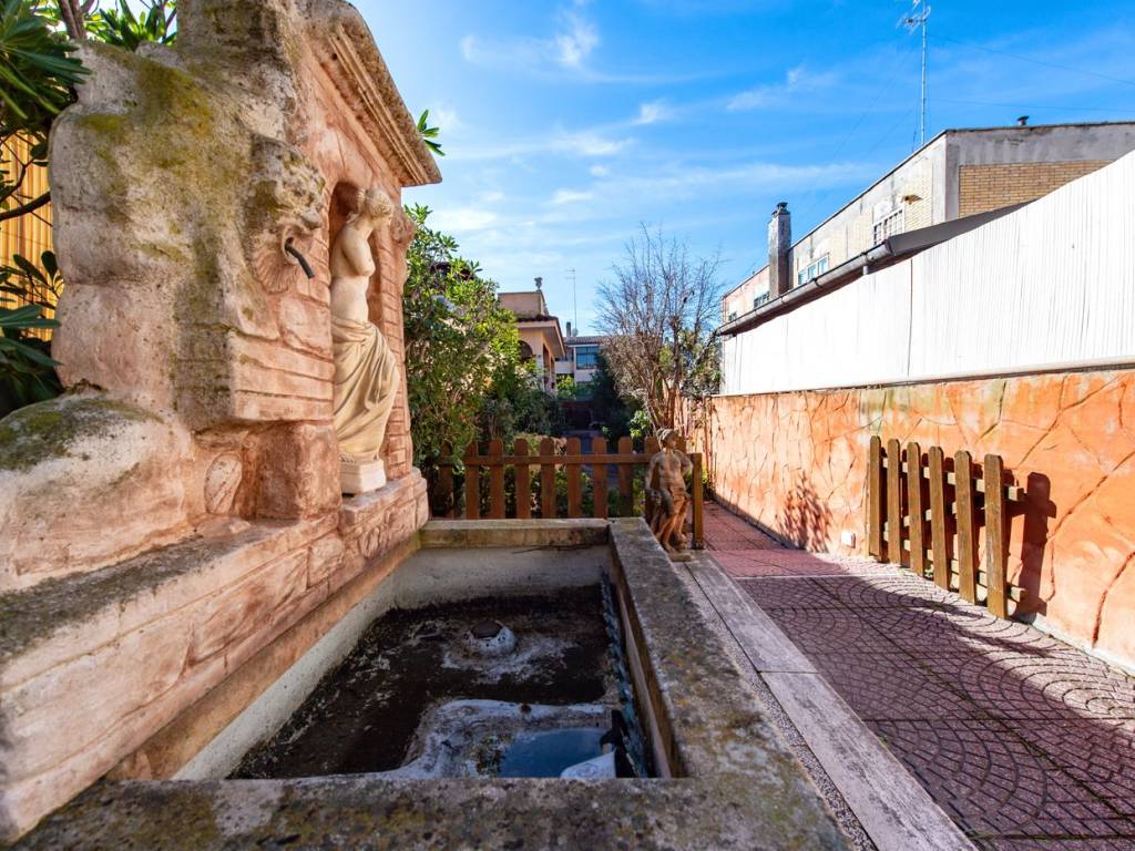 Villa a Ladispoli in Via Taranto - Foto 3