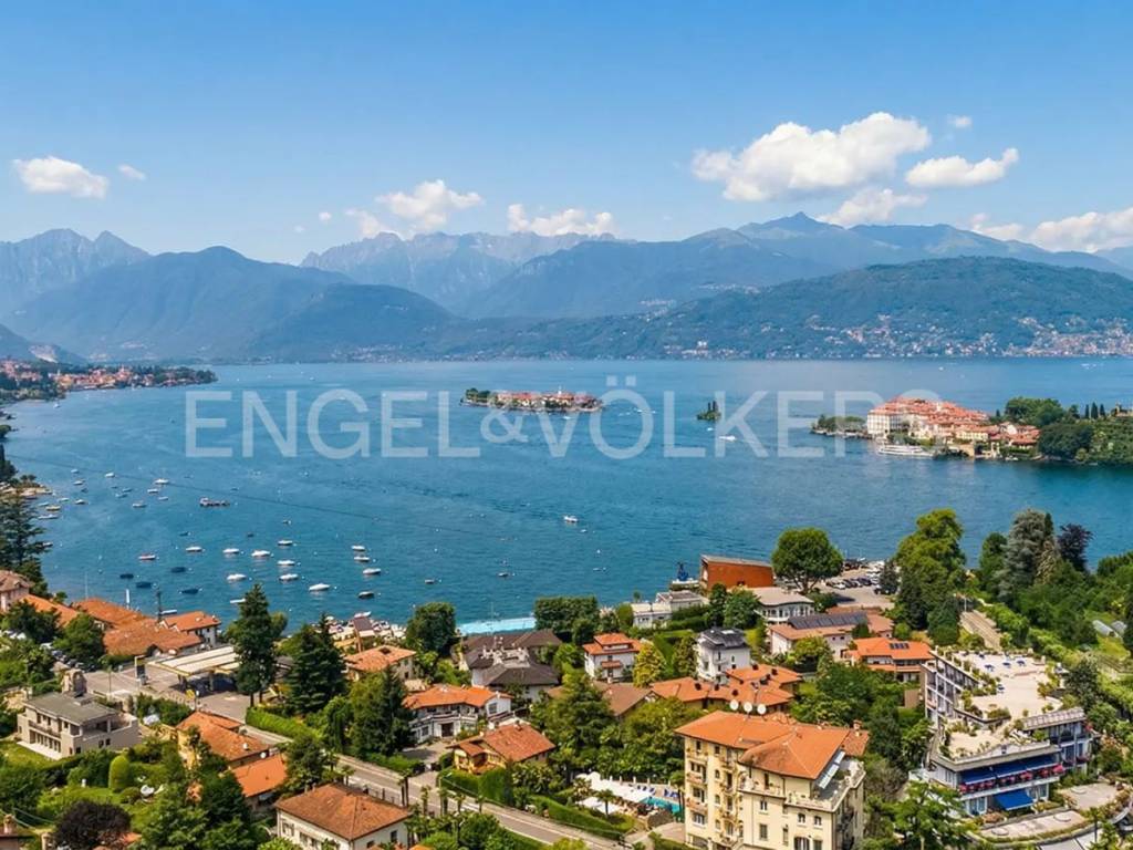 Villa a Stresa in Via Luigi Galvani, 8 - Foto 2