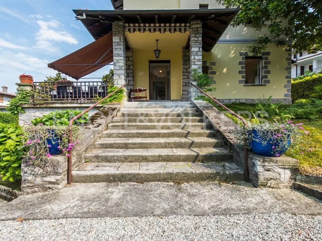Villa a Stresa in Via Luigi Galvani, 8 - Foto 4