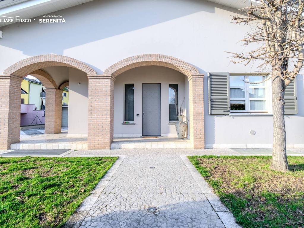 Villa a Castiraga vidardo in Via Paolo Borsellino, 31 - Foto 2