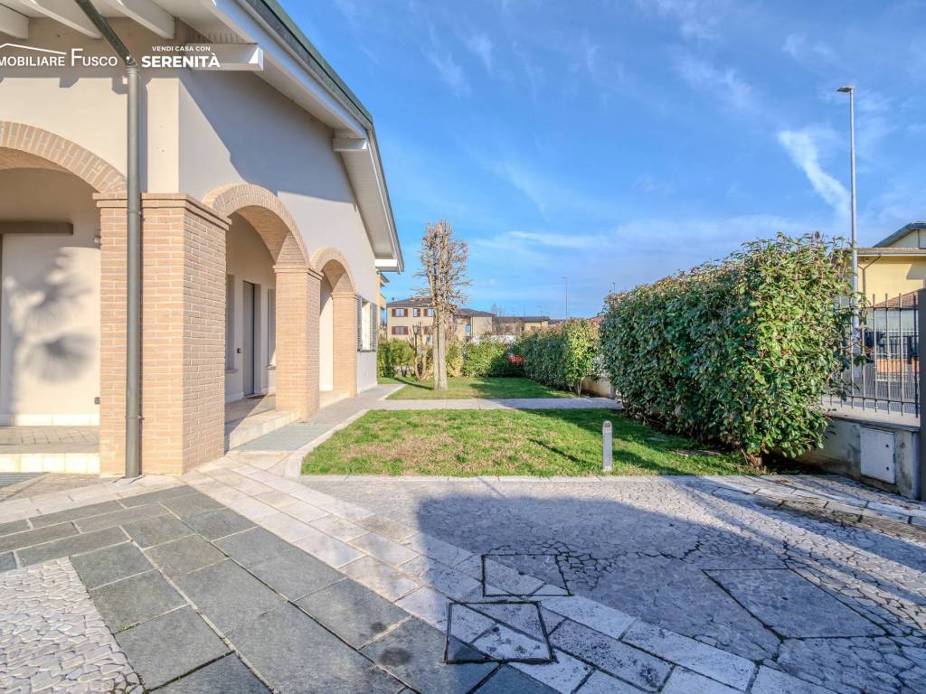 Villa a Castiraga vidardo in Via Paolo Borsellino, 31 - Foto 4