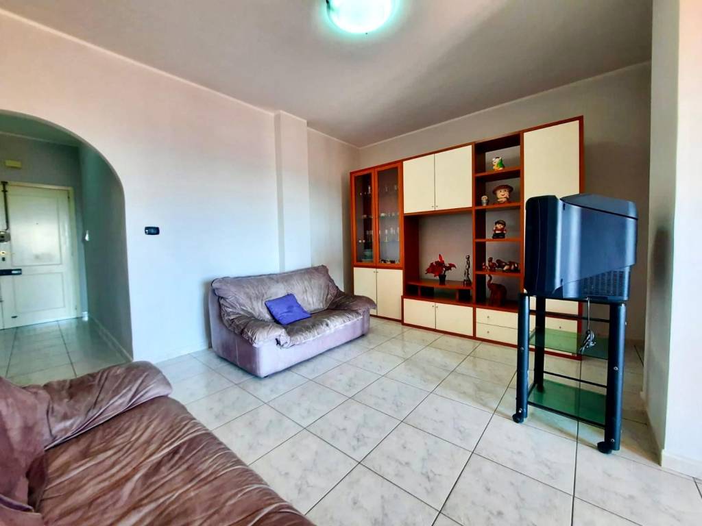 Appartamento a Mondragone in Via S. Razzino - Foto 3