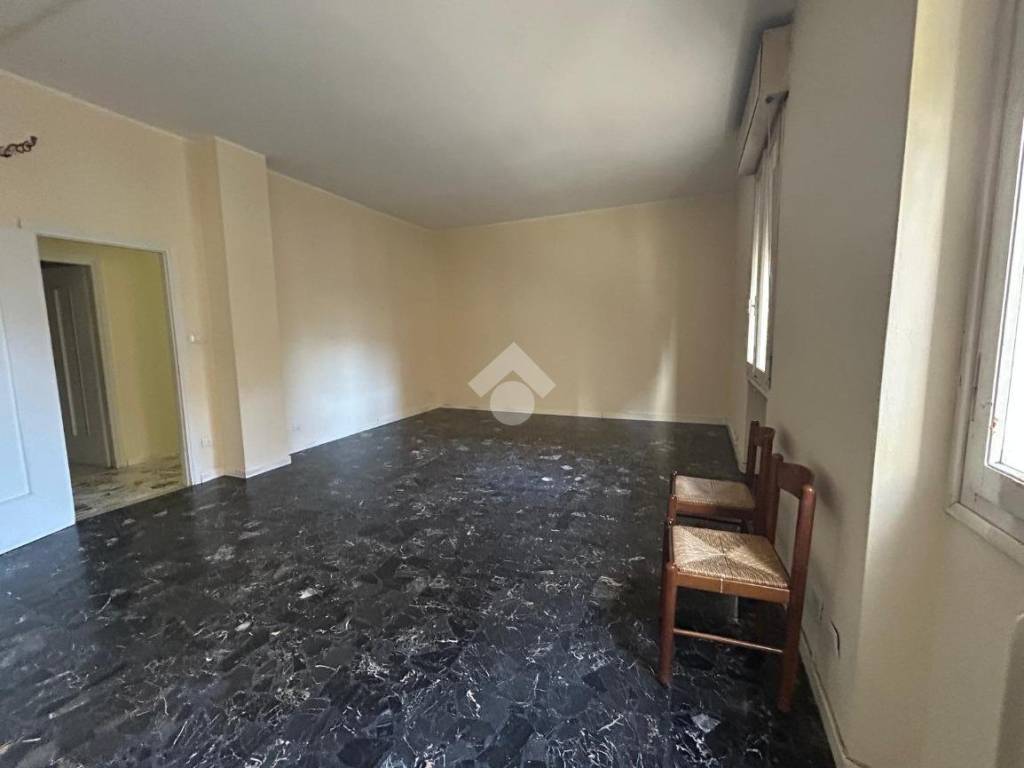 Appartamento a Modena in Viale Medaglie D'Oro - Foto 2