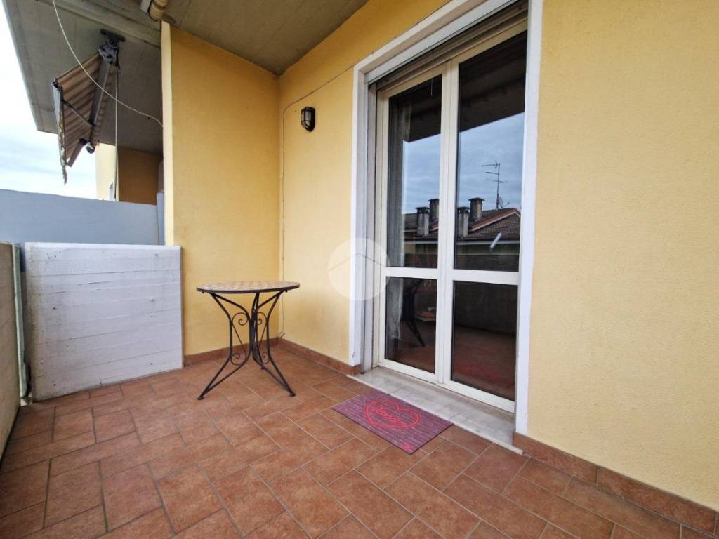 Appartamento a Bagnolo san vito in Via Madonnina, 33 - Foto 3