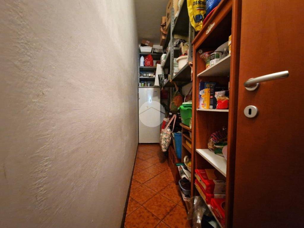 Appartamento a Bagnolo san vito in Via Madonnina, 33 - Foto 5