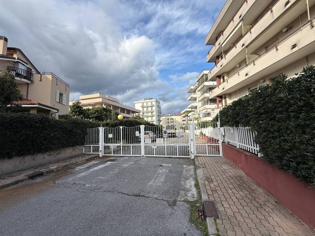 Box / garage a Albenga in Via Sempione, 19 - Foto 2