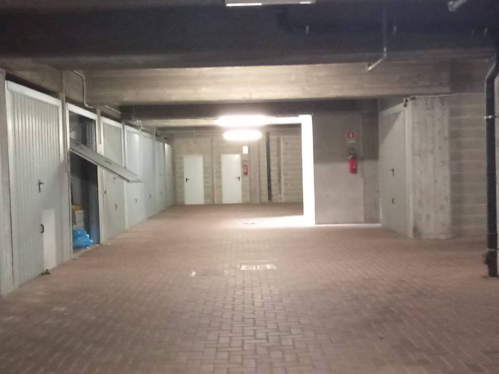 Box / garage a Grugliasco in Via Michelangelo Buonarroti - Foto 3