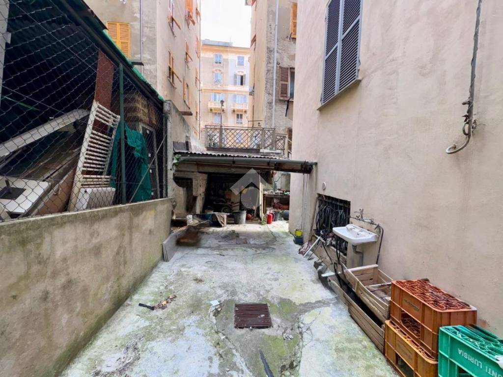 Box / garage a Genova in Via Dufour - Foto 5