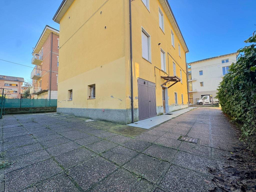 Appartamento a Reggio emilia in Via Pietro Mascagni - Foto 5