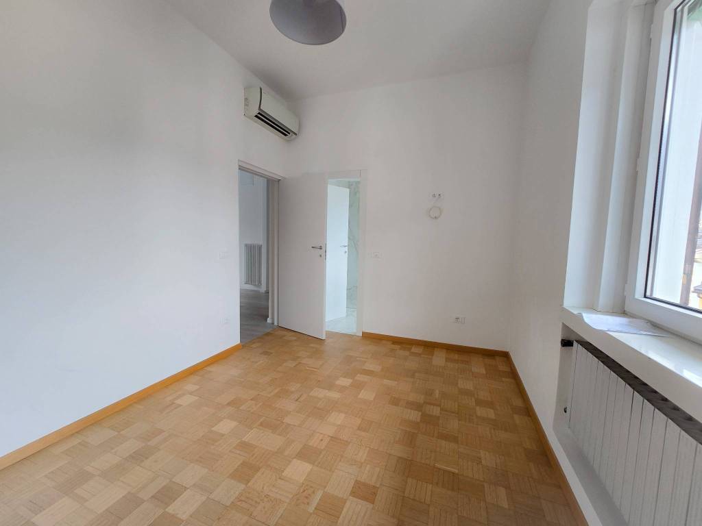 Appartamento a Bolzano in Piazza della Vittoria, 25 - Foto 4