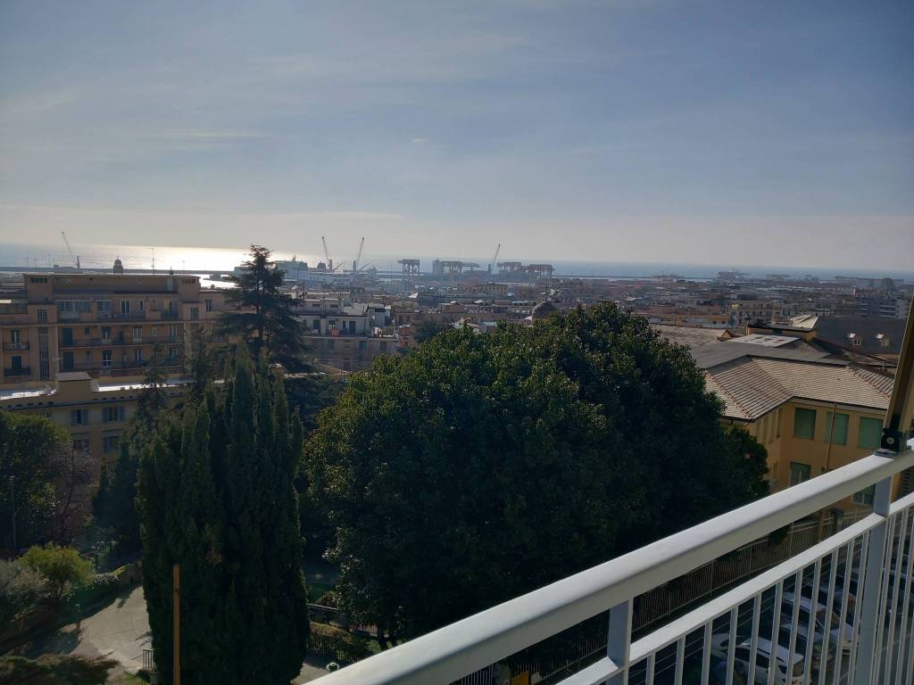Appartamento a Genova in Via Gian Battista Monti, 52 - Foto 3