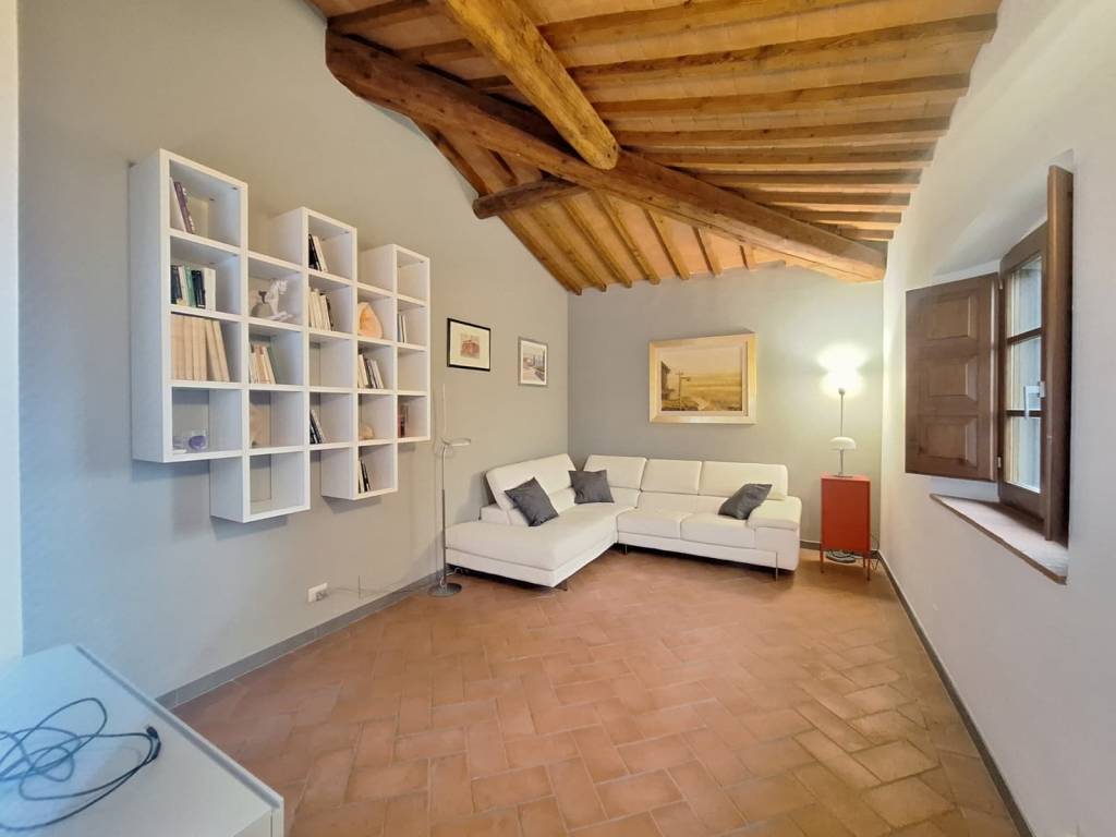 Casa indipendente a Pontassieve in Via del Paretaio, 49 - Foto 2