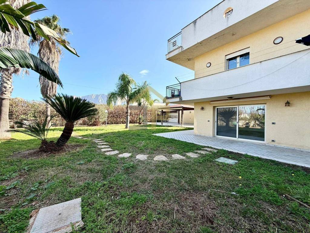 Villa a Terrasini in Contrada Calarossa - Foto 3