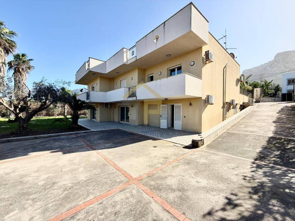 Villa a Terrasini in Contrada Calarossa - Foto 4
