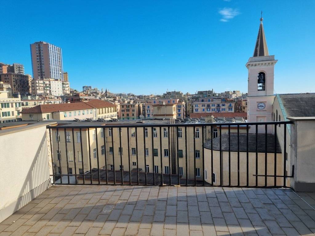 Attico / mansarda a Genova in Via Carlo Rolando - Foto 3