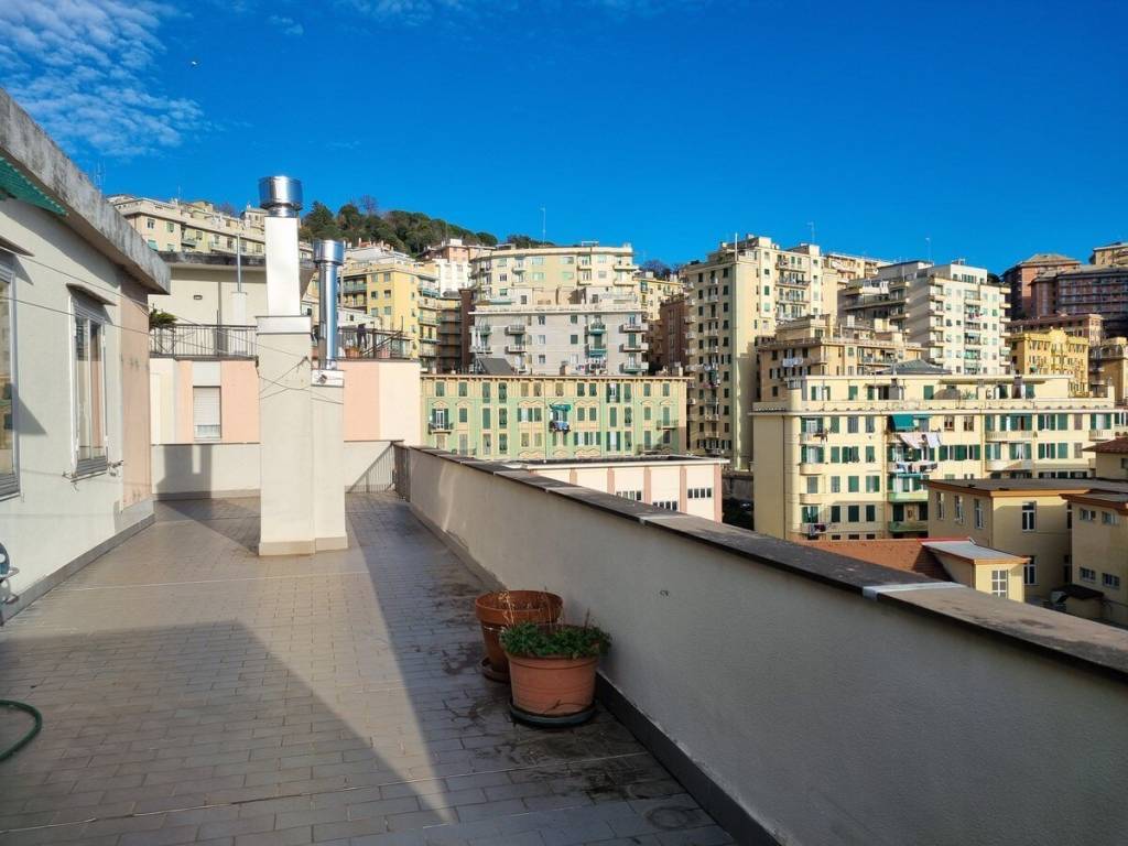 Attico / mansarda a Genova in Via Carlo Rolando - Foto 4