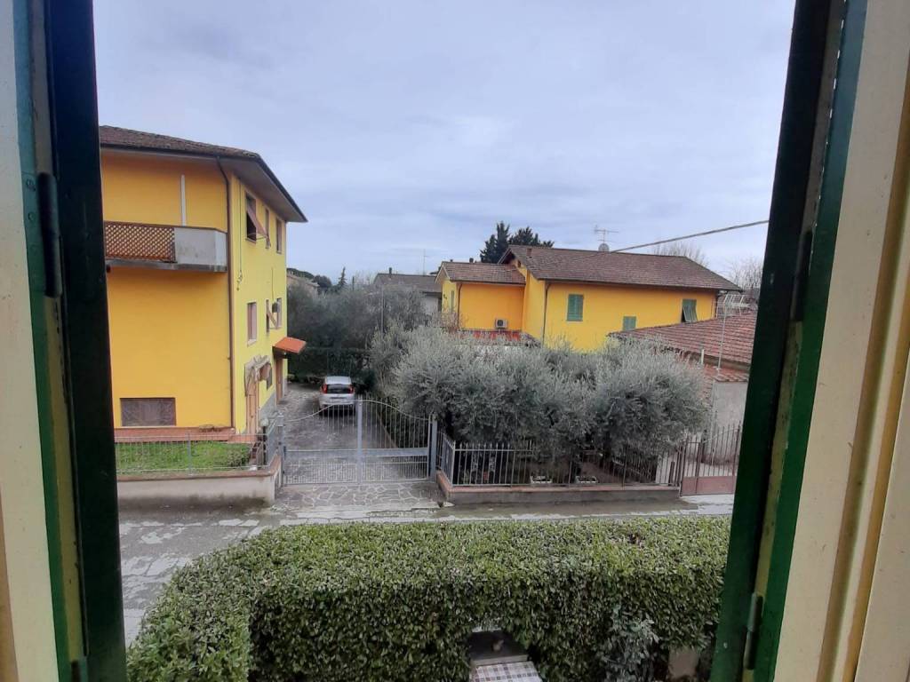 Appartamento a Pescia in Strada Regionale Lucchese - Foto 2