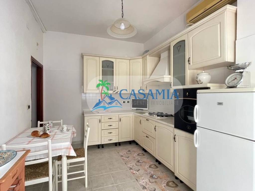 Appartamento a Grottammare in Via Ugo Foscolo - Foto 2