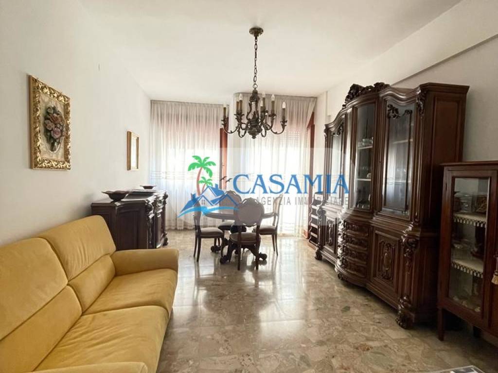 Appartamento a Grottammare in Via Ugo Foscolo - Foto 3