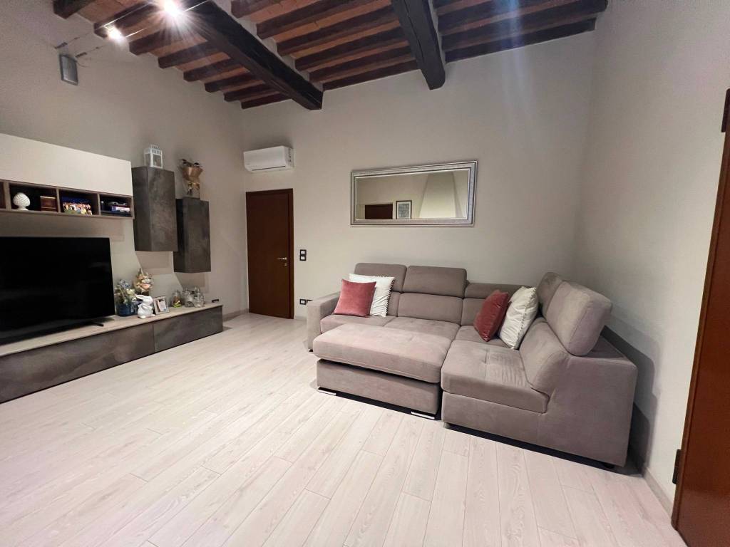 Appartamento a Guastalla in Via Camillo Prampolini - Foto 3