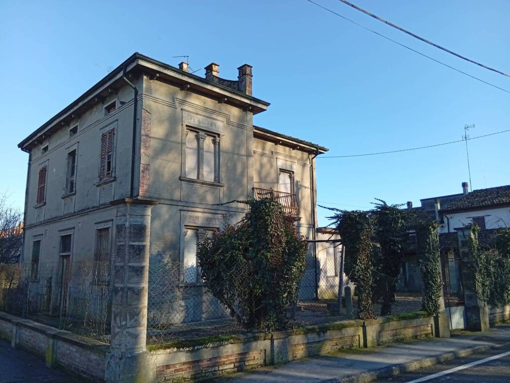 Villa a Rivarolo del re ed uniti in Via Balilla, 14 - Foto 2