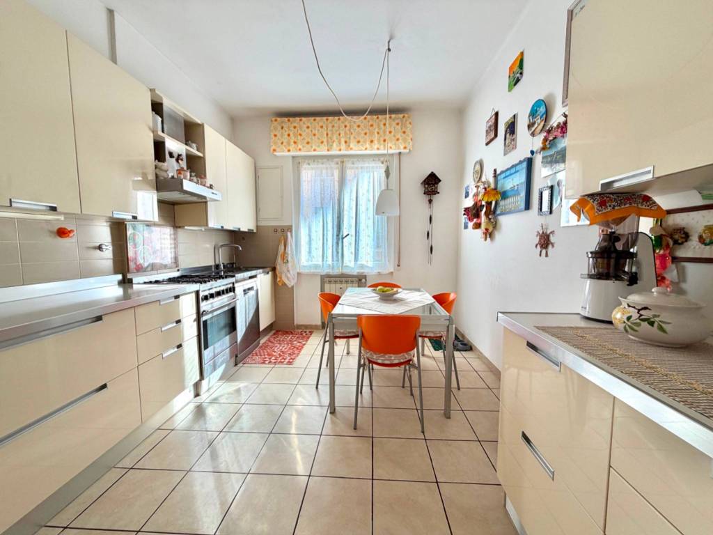 Appartamento a Genova in Via della Maona - Foto 3