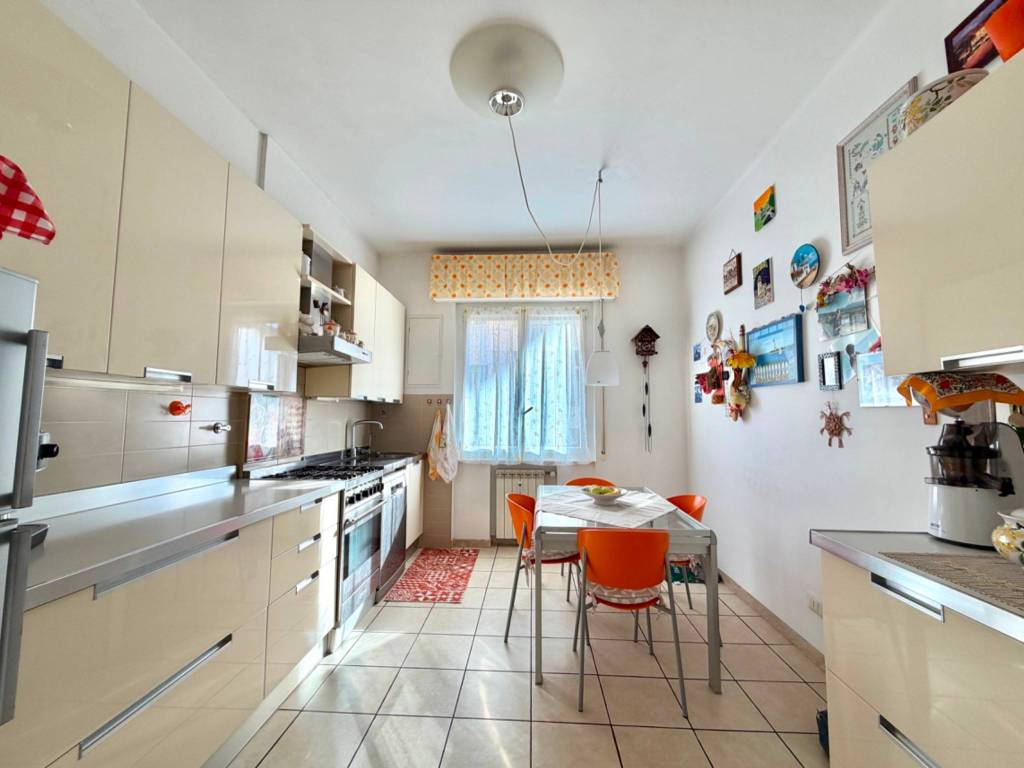 Appartamento a Genova in Via della Maona - Foto 4
